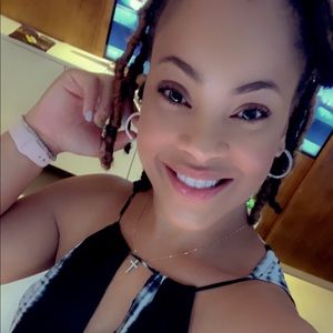 Meet your Posher, Briana